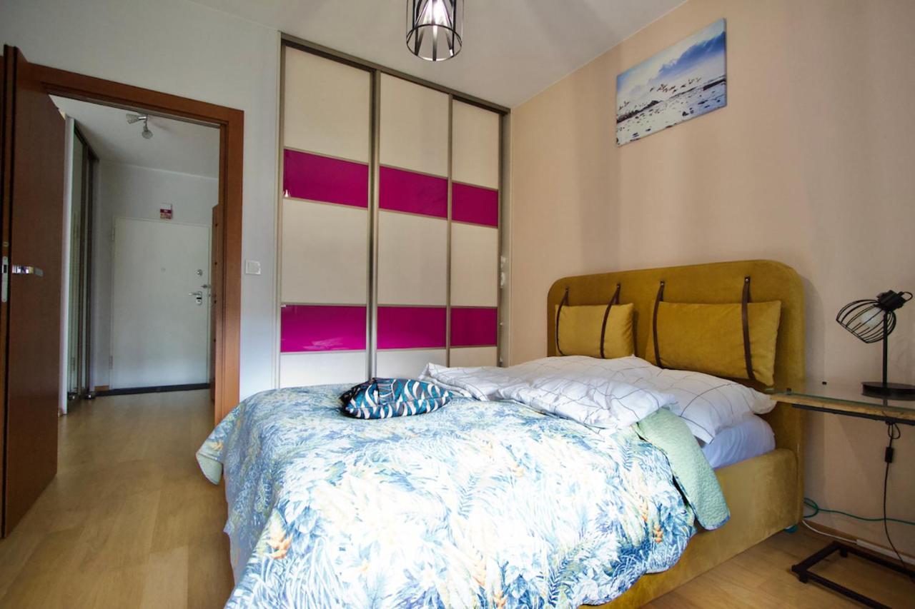Mp Rent- 48M, Klimatyzacja, Ogrodek, Parking, Jana Kazimierza, Travellerrevawards2024 Apartman Varsó Kültér fotó