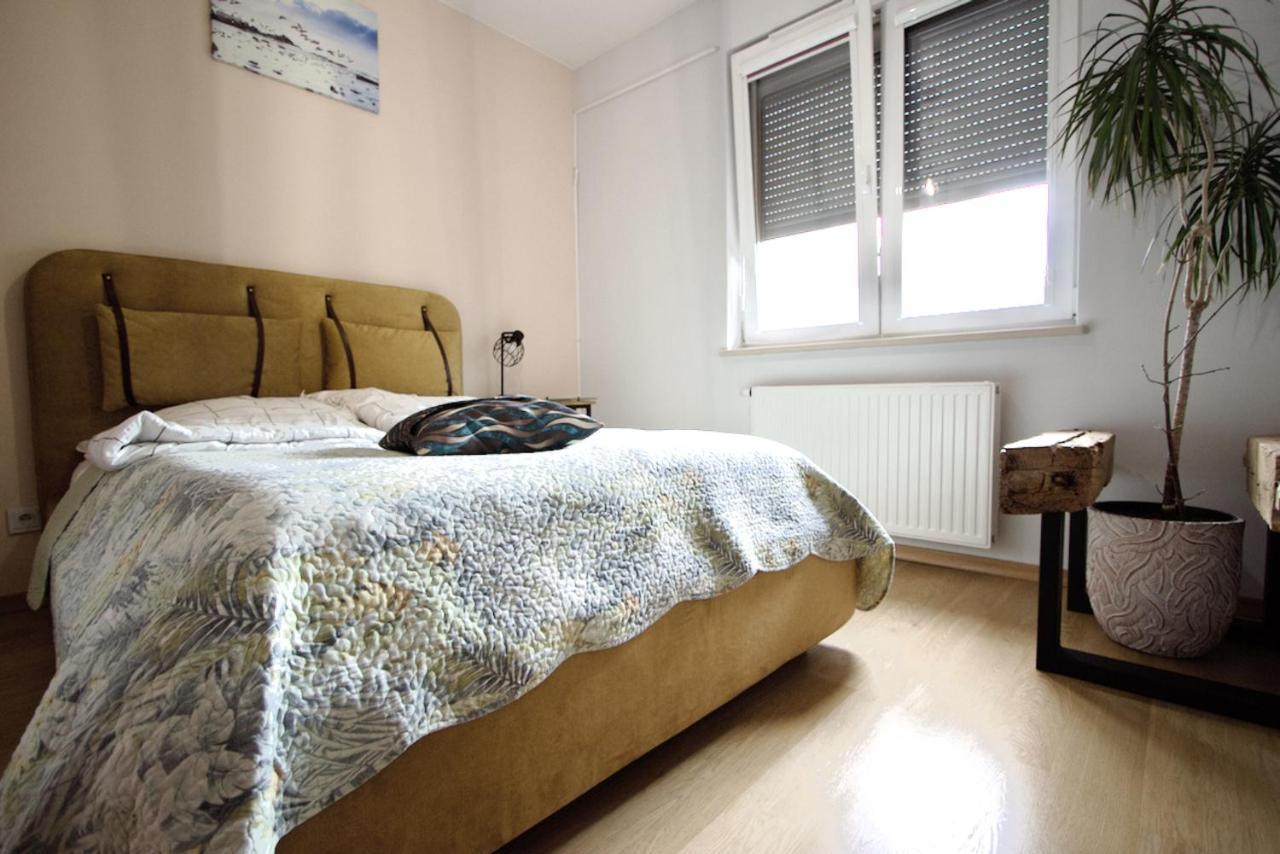 Mp Rent- 48M, Klimatyzacja, Ogrodek, Parking, Jana Kazimierza, Travellerrevawards2024 Apartman Varsó Kültér fotó